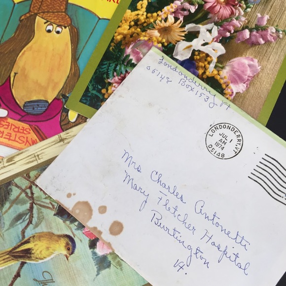 Vintage greeting Cards LOT ephemera Used 1970's GREAT Graphics Scrapbooking - Picture 3 of 3